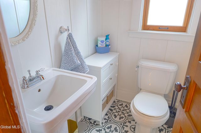 11 Washington Road, Scotia, NY 12302