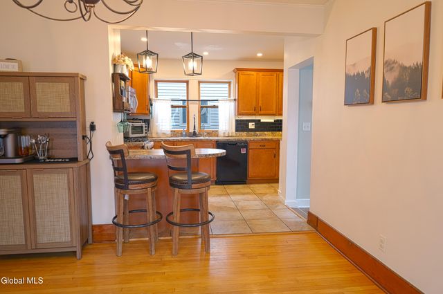 11 Washington Road, Scotia, NY 12302