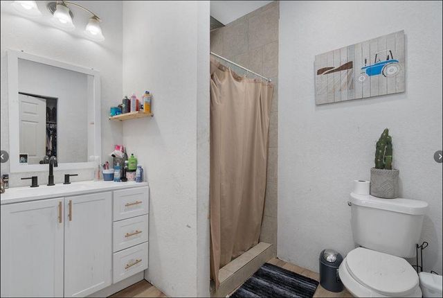 104 Pink Dahlia DR, Dale, TX 78616