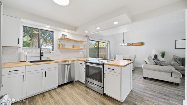 11557 ASHLEY MANOR Way, Jacksonville, FL 32225