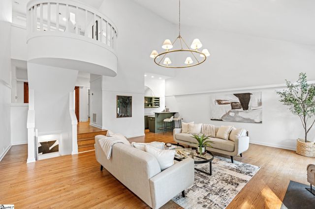 8 De Braham Court, Greenville, SC 29605