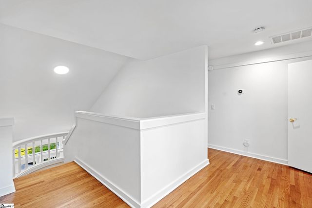 8 De Braham Court, Greenville, SC 29605