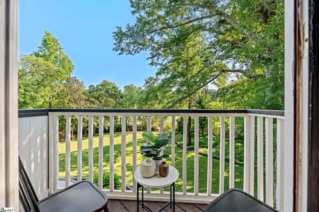 8 De Braham Court, Greenville, SC 29605