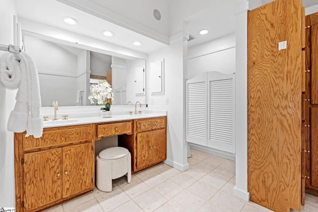 8 De Braham Court, Greenville, SC 29605