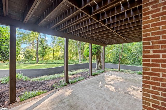 8 De Braham Court, Greenville, SC 29605