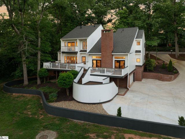 8 De Braham Court, Greenville, SC 29605