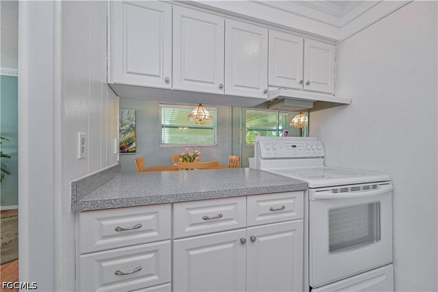 1485 Memoli LN 9, Fort Myers, FL 33919