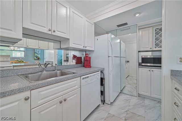 1485 Memoli LN 9, Fort Myers, FL 33919