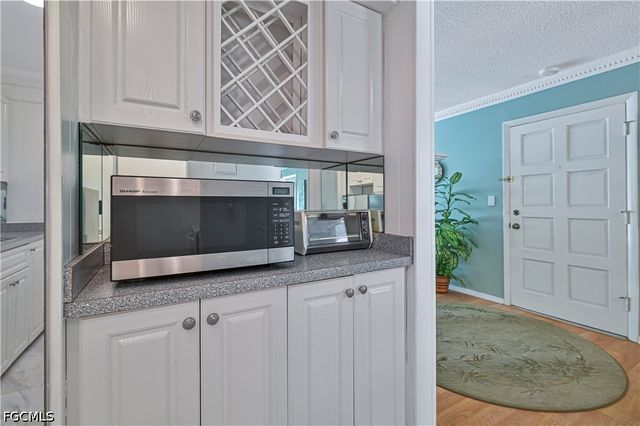 1485 Memoli LN 9, Fort Myers, FL 33919