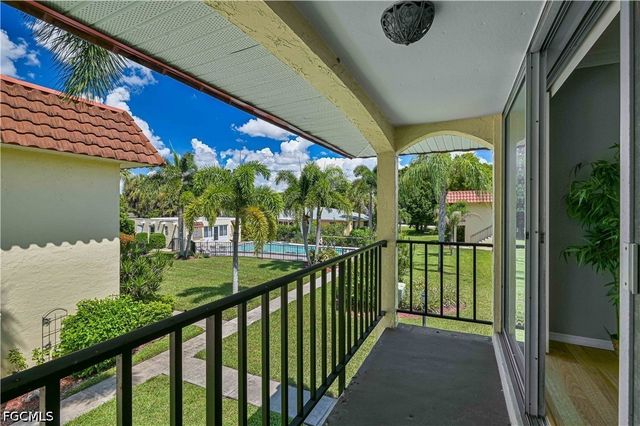 1485 Memoli LN 9, Fort Myers, FL 33919