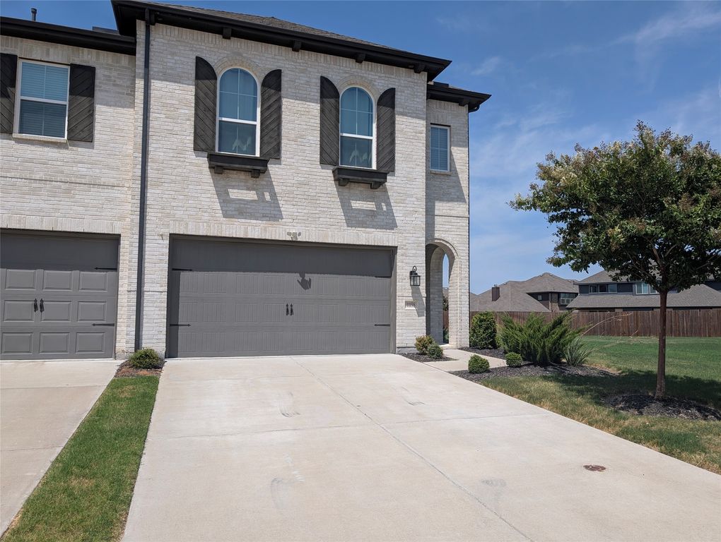 1158 Queensdown Way, Forney, TX 75126