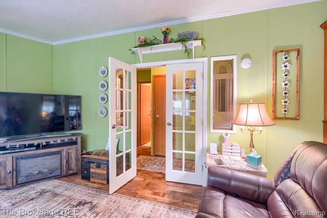 11 Crane Lake Drive, Linden, MI 48451