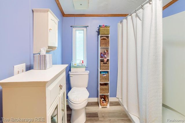 11 Crane Lake Drive, Linden, MI 48451