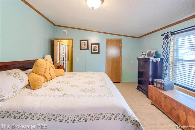 11 Crane Lake Drive, Linden, MI 48451