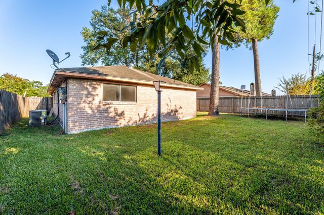 15235 Heron Park Drive, Humble, TX 77396