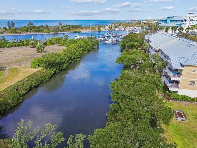 454 BAHIA BEACH BOULEVARD, Ruskin, FL 33570