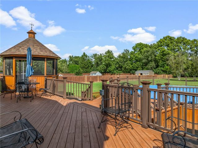 2616 Rolling Meadows Drive, Beavercreek, OH 45385