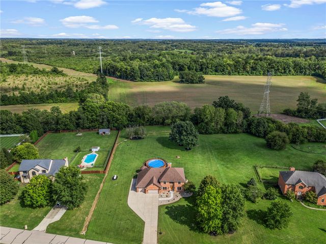 2616 Rolling Meadows Drive, Beavercreek, OH 45385