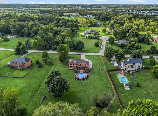 2616 Rolling Meadows Drive, Beavercreek, OH 45385