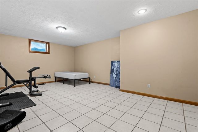 2616 Rolling Meadows Drive, Beavercreek, OH 45385