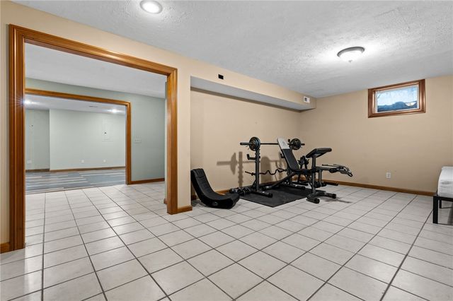 2616 Rolling Meadows Drive, Beavercreek, OH 45385