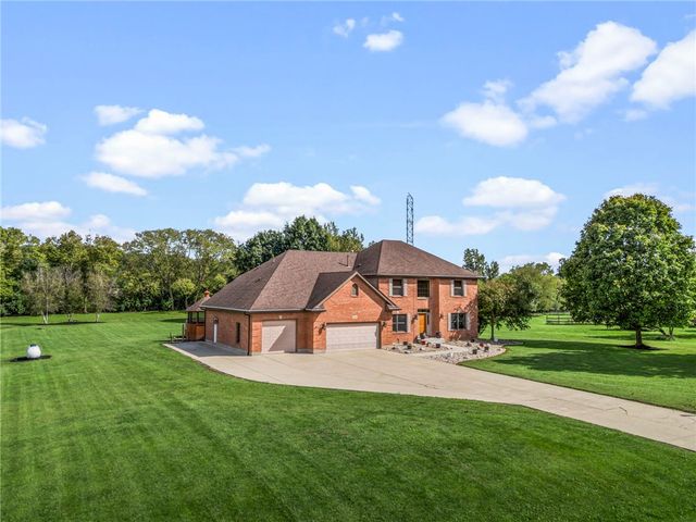 2616 Rolling Meadows Drive, Beavercreek, OH 45385