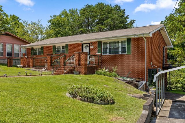 7810 Holiday Hills Circle, Chattanooga, TN 37416
