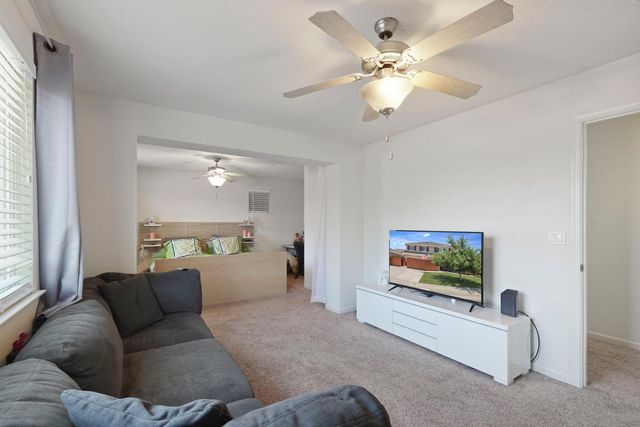 692 Arlene Ct, Galt, CA 95632