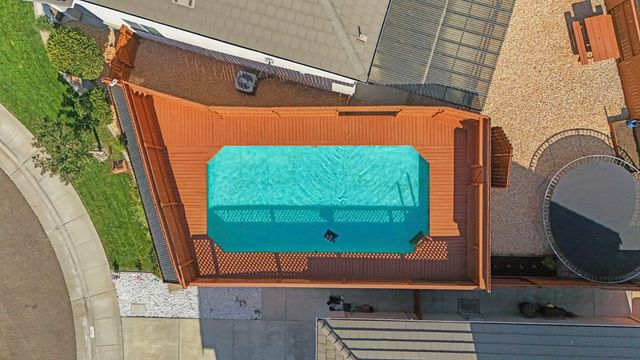 692 Arlene Ct, Galt, CA 95632