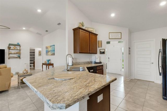 220 HERITAGE PARK LANE, Mulberry, FL 33860