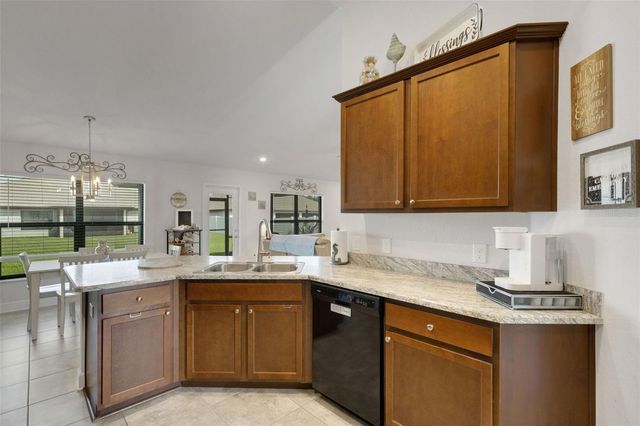 220 HERITAGE PARK LANE, Mulberry, FL 33860