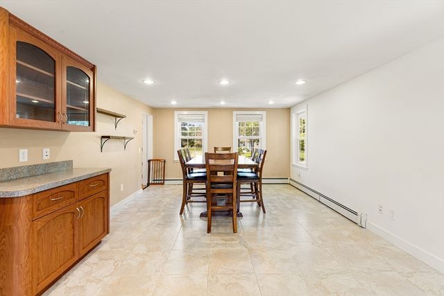 67 Maple St, Wenham, MA 01984