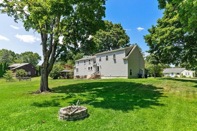 67 Maple St, Wenham, MA 01984