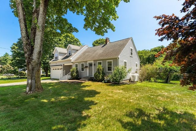 67 Maple St, Wenham, MA 01984