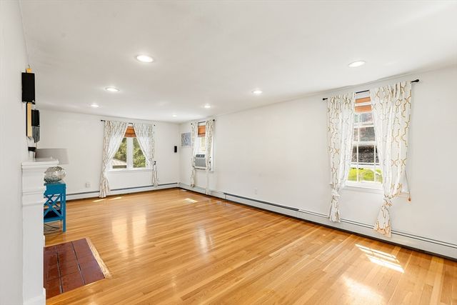 67 Maple St, Wenham, MA 01984
