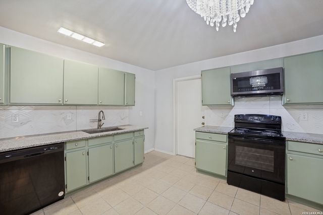 2619 Jade Hill, San Antonio, TX 78251