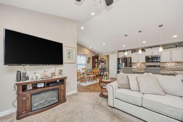 735 Villa Court, Trenton, OH 45067