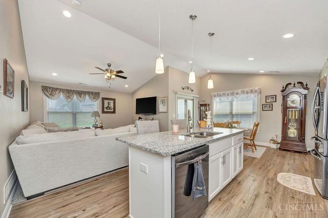 735 Villa Court, Trenton, OH 45067