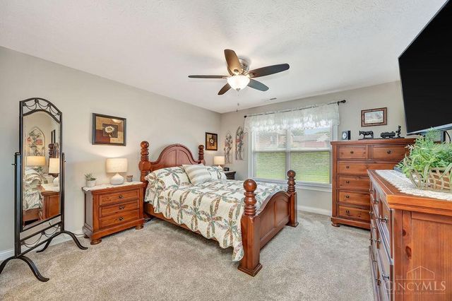 735 Villa Court, Trenton, OH 45067