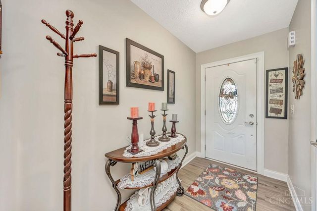735 Villa Court, Trenton, OH 45067