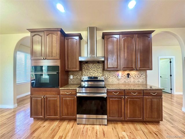 1271 S Ammons St S, Lakewood, CO 80232