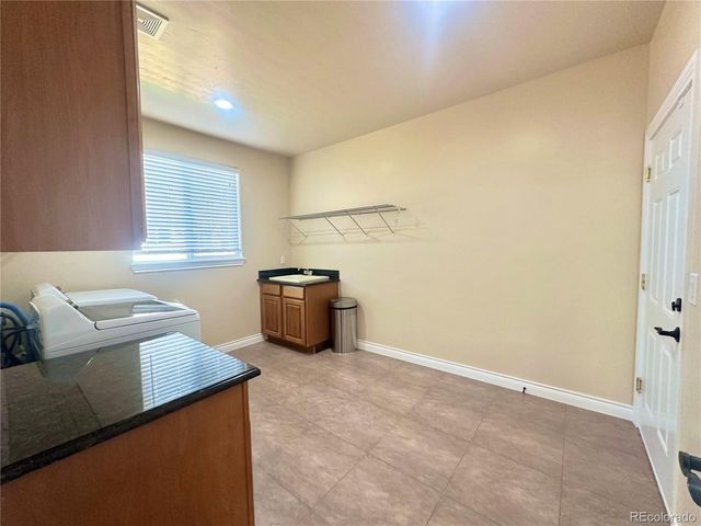 1271 S Ammons St S, Lakewood, CO 80232