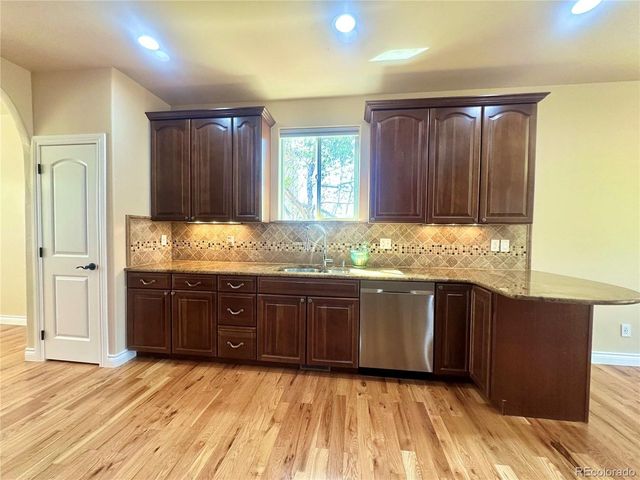 1271 S Ammons St S, Lakewood, CO 80232