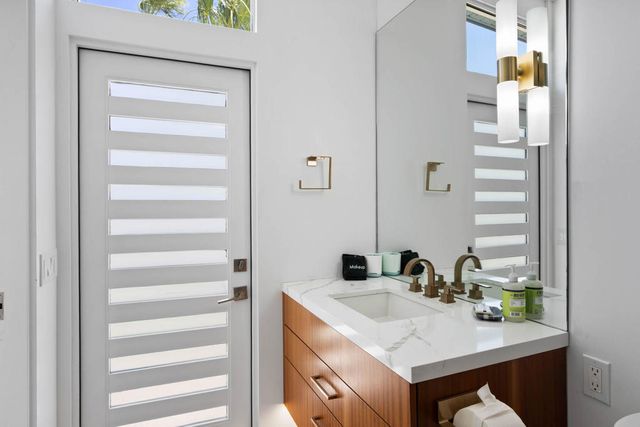 2970 N Davis Way, Palm Springs, CA 92262