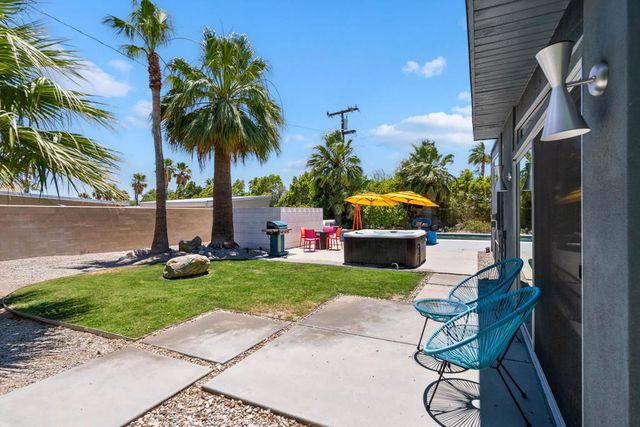 2970 N Davis Way, Palm Springs, CA 92262