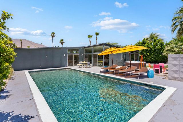 2970 N Davis Way, Palm Springs, CA 92262
