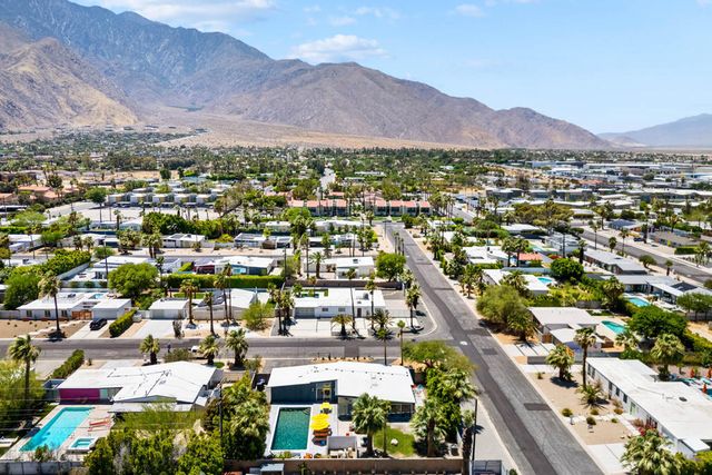 2970 N Davis Way, Palm Springs, CA 92262