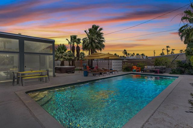 2970 N Davis Way, Palm Springs, CA 92262