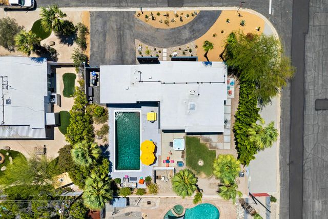 2970 N Davis Way, Palm Springs, CA 92262