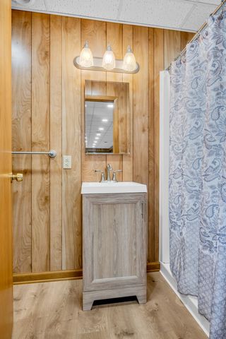 2151 Abiff Rd, Burns, TN 37029